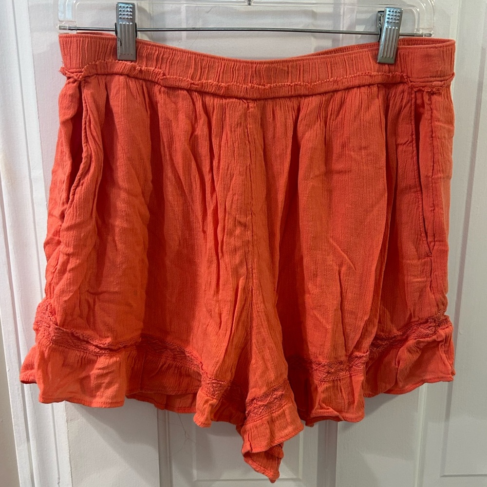 Abercrombie & Fitch coral color shorts size Large